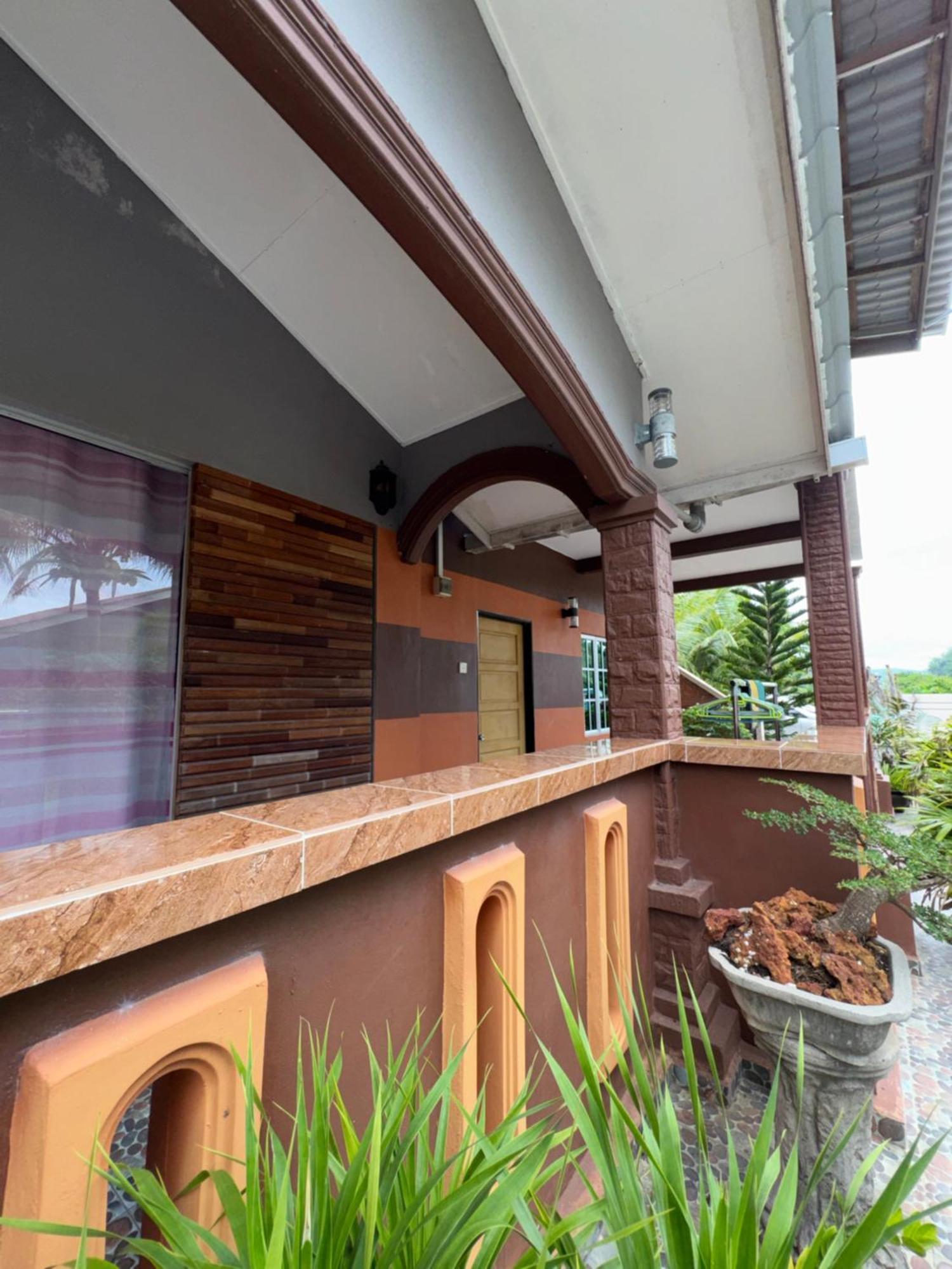 Cenang Room Rahsia Motel パンタイ・サナング エクステリア 写真