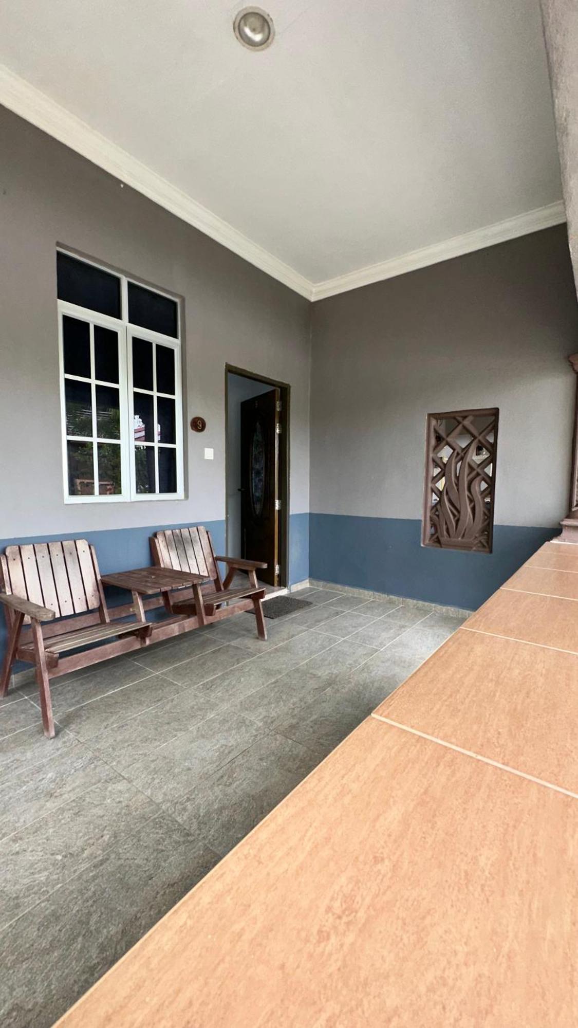 Cenang Room Rahsia Motel パンタイ・サナング エクステリア 写真