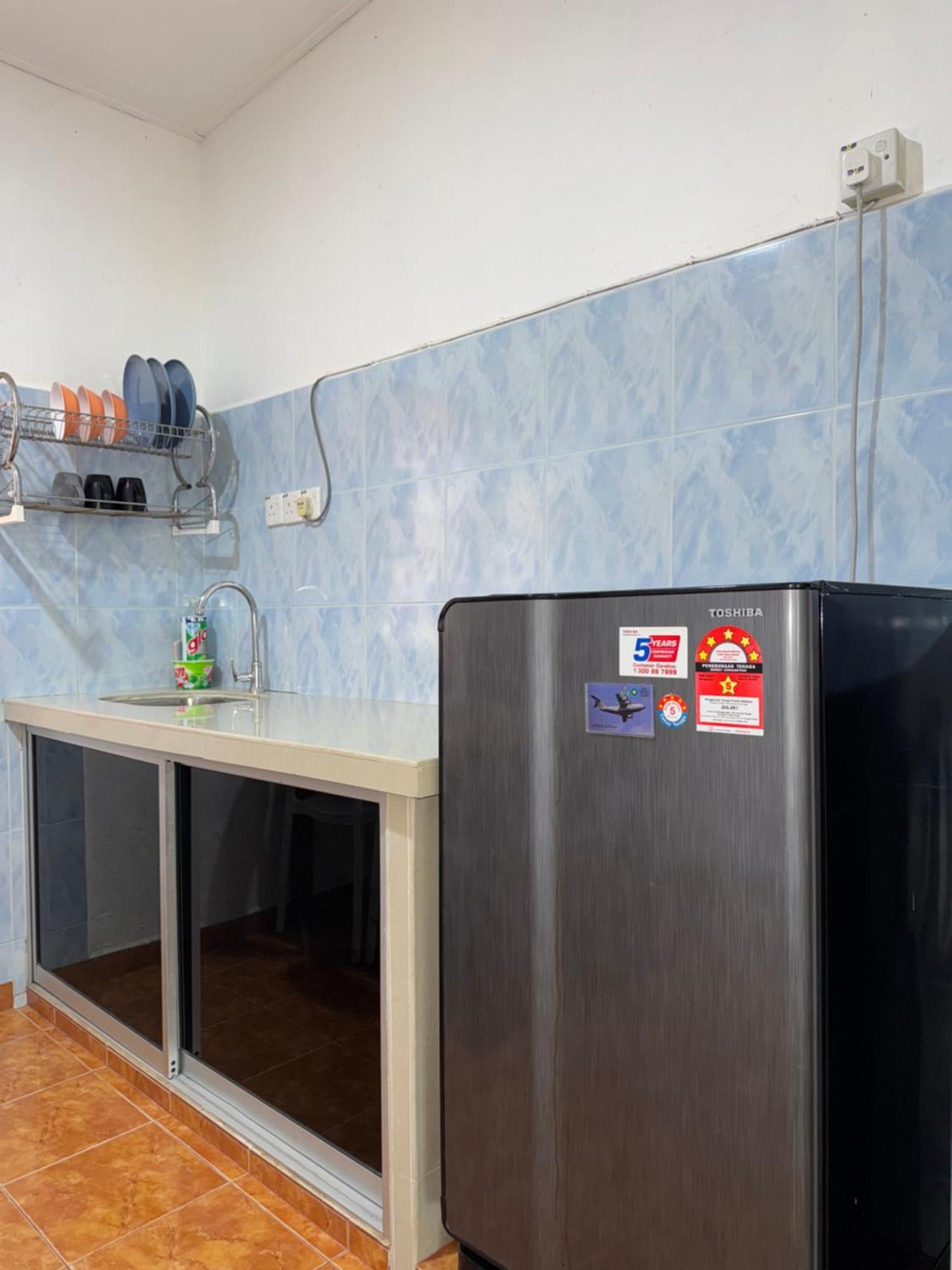 Cenang Room Rahsia Motel パンタイ・サナング エクステリア 写真