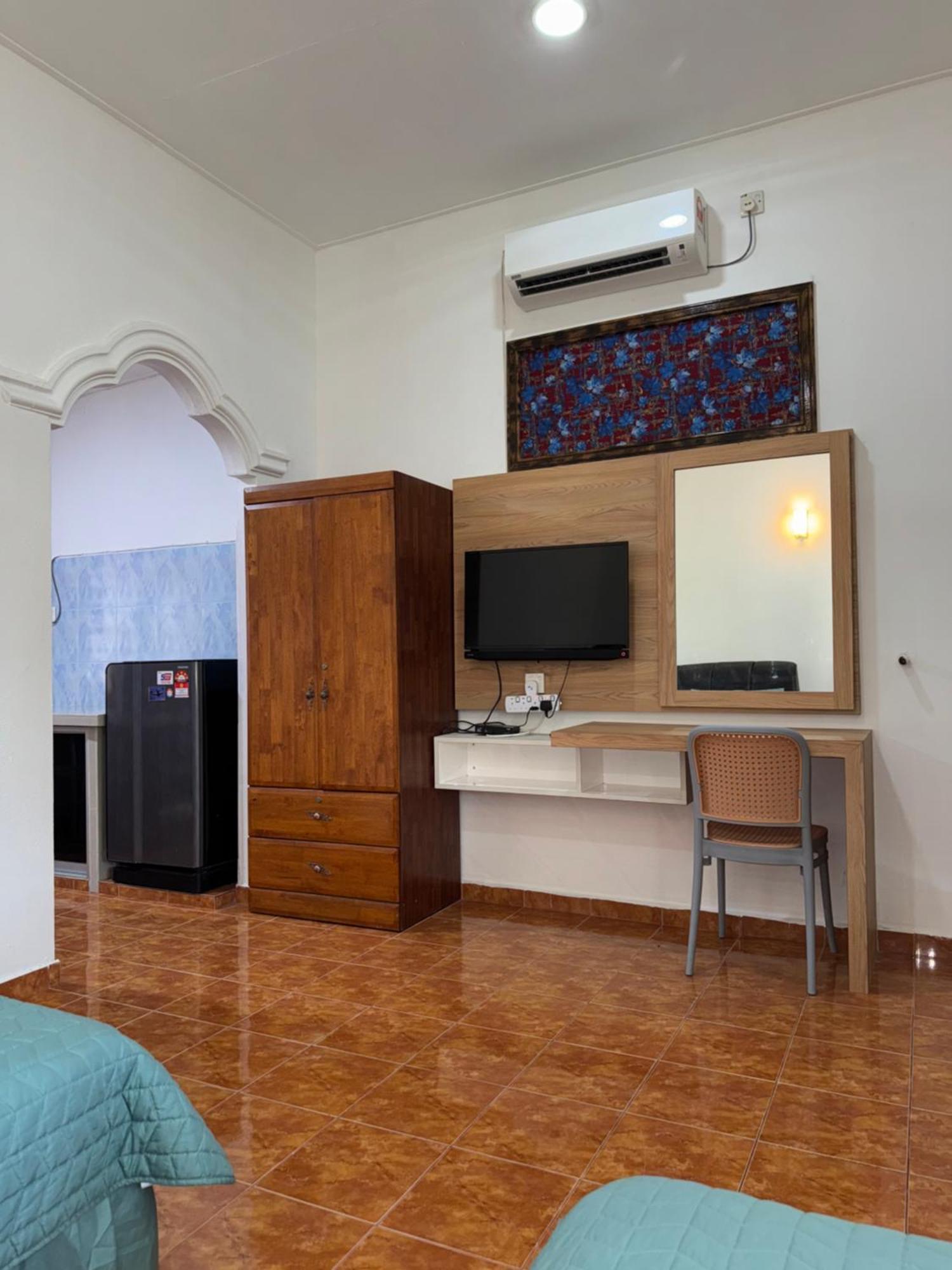 Cenang Room Rahsia Motel パンタイ・サナング エクステリア 写真